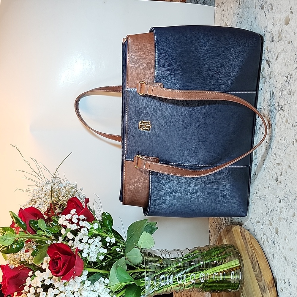 TOMMY HILFIGER Navy Heritage Brown Evelyn II Women Tote